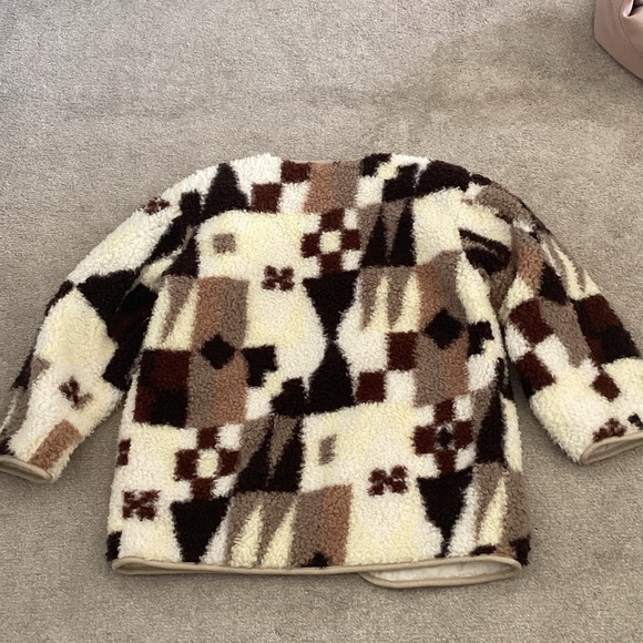 Wilfred Geometric Pattern Teddy Jacket in Cream and Brown - Picture 5 of 8